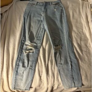 SO lightwash high rise mom jeans